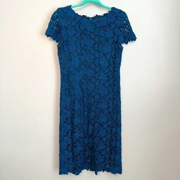 EUC Elie Tahari Floral Crochet Knit Teal Sheath Dress Size 8 US - Picture 1 of 9
